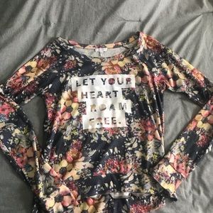 “let your heart roam free” DELIA*S sweater